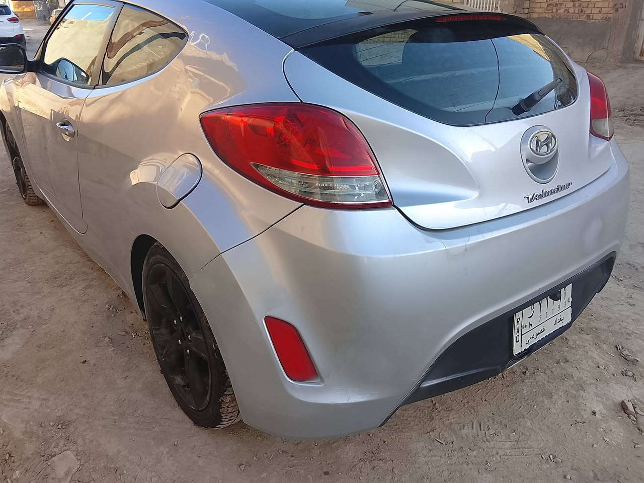 فولستر 12 رقم بغداد بأسمي
ماشيه 61 الف امريكي ضربتها جاملغ 
محرك 1600gdi

سعرها 75ورقه مكاني ديوانيه 

***********
