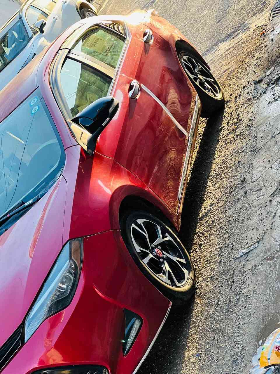 السلام عليكم كورلا2017وارد كندي 
حادثها صندوك وباب السايق امبدل أصلي فقط 
محرك كير تبريد كفاله 
السياره ناعمه بل مشي ونضيفه مال جناي
ماشيه100كم
رقم وسنويه جدد رقم بغداد
ب116وبيها مجال بسيط
مكان السياره بغداد ‭0771 428 5986‬ بغداد, العراق
