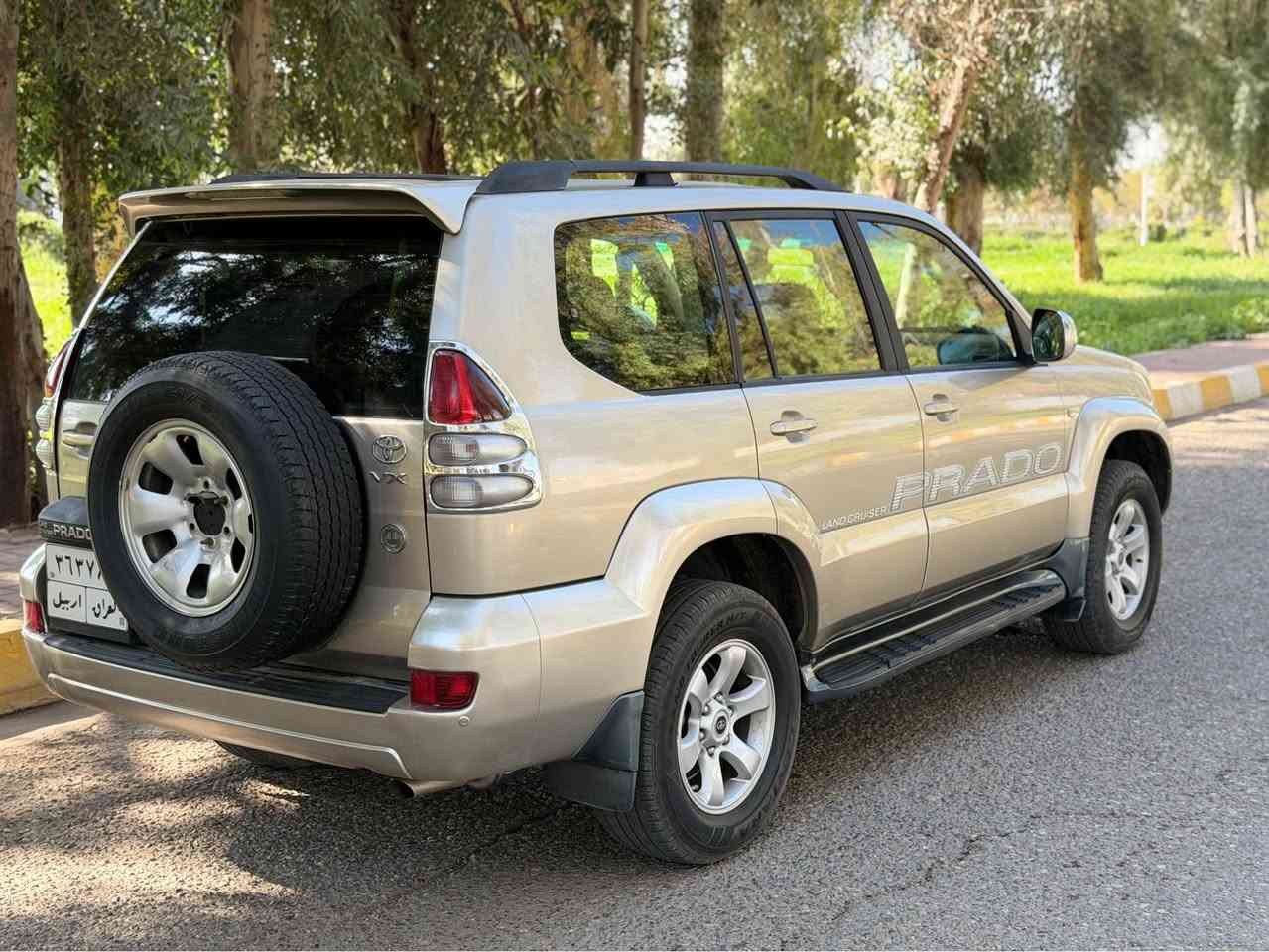 تويتا  برادو   موديل 2005 
محرك V6 سلندر مرغوب 
سيارة  مكفولة  كفالة  عامة  كلشي مابي بارد كلشي مابي 
كير محرك اكسل كل ابشرط
ماشي 300 الف   حقيقي 
سيارة  فول  فول  ماسفات 
كوشن هيتر كوشن جلد 
عنوان  كركوك  رةحيماوا
***********
***********
سةنةوي جدبد بسمي كركوك, العراق
