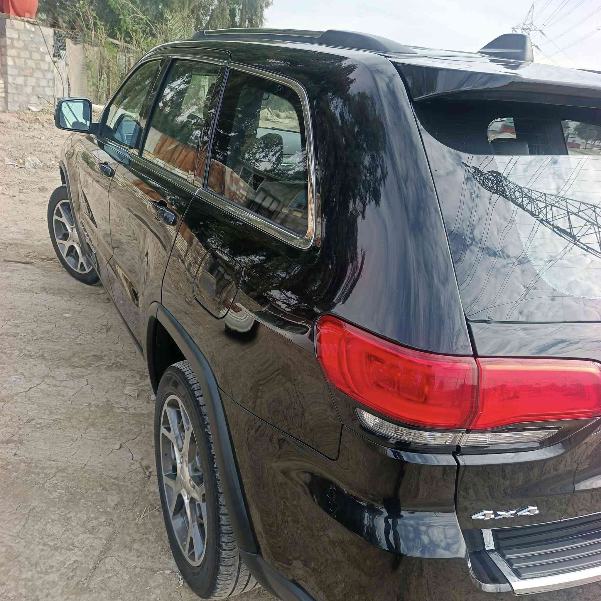 جدييده السياره ✅

المــواصــفـات

1-جيب موديل2019 لمتدد اعلى مواصفات بل جيب 

2-رقم بغداد هزة وتحويل ثاني يوم 

3-انضمة قيادة .sport. eco. smart 

4-دمام مال شركة +16سماعة

5-كشنات تدفئة تبريد 

6-ستيرن تدفئة 

7-صندوق كهربائي 

8-تشغيل عن بعد

9تبريد قطعتين

10-رادارات جانبي أمامي  🛜

11-شفتات قيادة

12-تحكم ستيرن كهربائي 

13-حساسات أمامي خلفي 

14-قيادة ذكية

15-لايت زنون +LED

16-قمارة بنوراما

17-شاشة أمامية

18-توقف ذات

‏  19-Auto hold

‏20-v6/ 3600

ويل حجم 20 وتخم تاير 

سياره جاهزة للاخير بدون اي نقص

حادثه بس بنيد وشوية الخشم 

صور الحادث مرفوقة بلمنشور 

للاستفسار ***********هذا الرقم بس واتساب 

***********وهذا اتصال 

السعر 235 وبيه مجال 

مكانه بغداد
