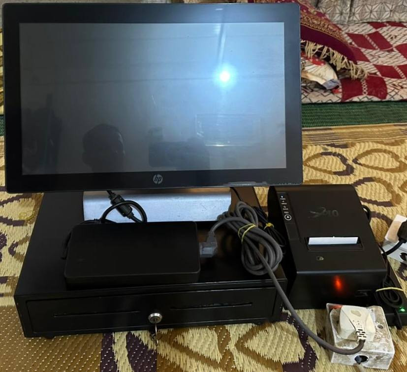 كاشيره هيه ونظامها كامله شغاله اي نقص ما بيها للبيع واتساب ***********
