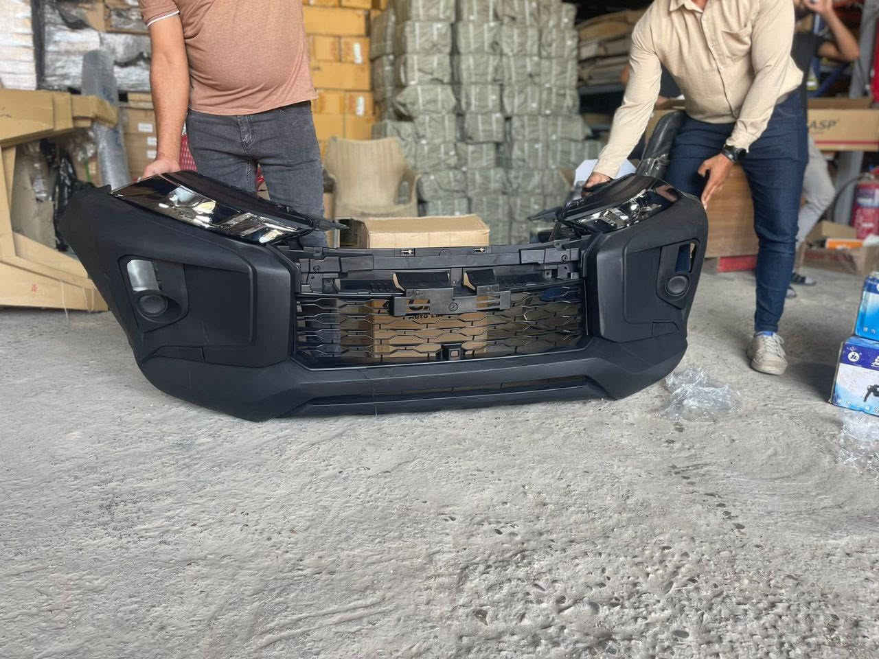 السلام عليكم 
تعلن شركة الزهراء 
عن توفر ادوات 
بيك اب متسوبيشي L200
بغداد السنك داخل مجمع مينا 
بغداد شارع الظلال 
يتوفر توصيل للجميع المحافظات 
***********
