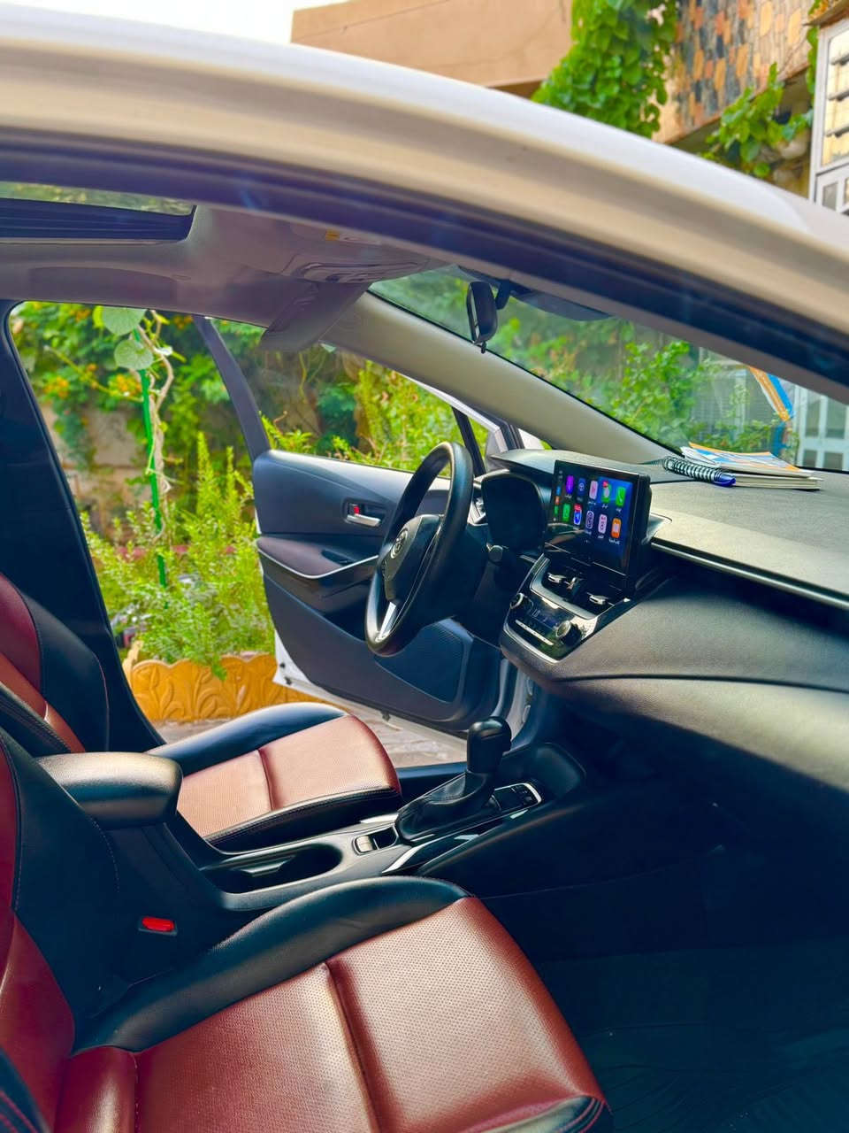 سلام عليكم كورلا 2023 فول 
السعر 147 
مواصفات هايبرد شكل الخليجي
مكفولة كفالة عامة من الصبغ فقط بارد قليل كلش  ورصعتين بل كمارة ممبينات شرط سونار  موضحهن بل صور  ماشية 59 غراضها ولدوسات بعدهن ما مفتوحات  سيارة جديدة كلش بحالة وكالة على ايدي من زيرو لحد الان 
🔹فتحة 
🔹دخول ذكي بدون مفتاح 
🔹بصمة ابواب 
🔹اشاير بل مري 
🔹لايت زينون +كشافات زينون 
🔹ماطور لايت (يصعد وينزل )
🔹اوتو لايت عالي
🔹اوتو هولد 
🔹سايد بريك بصمة ذكي 
🔹زر EV  
🔹وضعيات قيادة 
🔹داخل جلد لونين ماروني + اسود
🔹دركة خياط 
🔹بك لايت لد +سبايدر 
🔹تبريد ❄️ ثلج  قطعتين 
🔹اكواب حار بارد 
🔹شاشة كار بلي بلوتوث 
🔹عدادات دجتل 
🔹قيادة ذاتية +رادار 
🔹تحذير عند خروج عند مسار +بريك ذاتي عند حاجة 
🔹منافذ طاقة امامية وخلفية 
🔹ويل كب 
مكاني حي جهاد اربع شوارع  
***********
