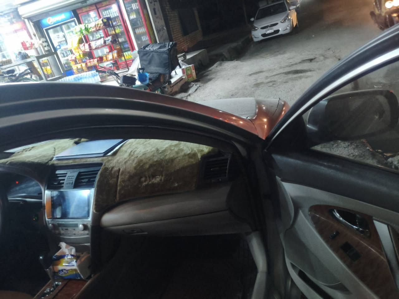 سلام عليكم تيوتا اريون فول مواصفات 2007رقم انكليزي السعر ٨٠ للاستفسار اكثر ***********
