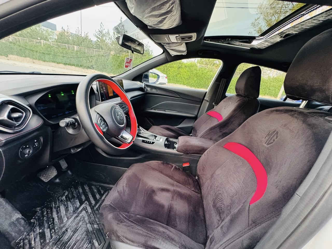 ئێم جی  MG GT 2025 Sport
زۆرپاکە.

فول مواصفات.بەصمة.سلاید.برێك کارەبایی.

شاشەو 5 كاميرا.ئاوێنە شەفت.لايت.زينۆن.

مه‌كینه‌و گیر به‌ شه‌رت

بی بۆیاخ بی ته‌زره‌

ته‌نها بسته‌ك ساردی هه‌یه‌

مكان  أربيل.  

سعر ١١٧$🔥ورقة  

 موبایل    ***********

