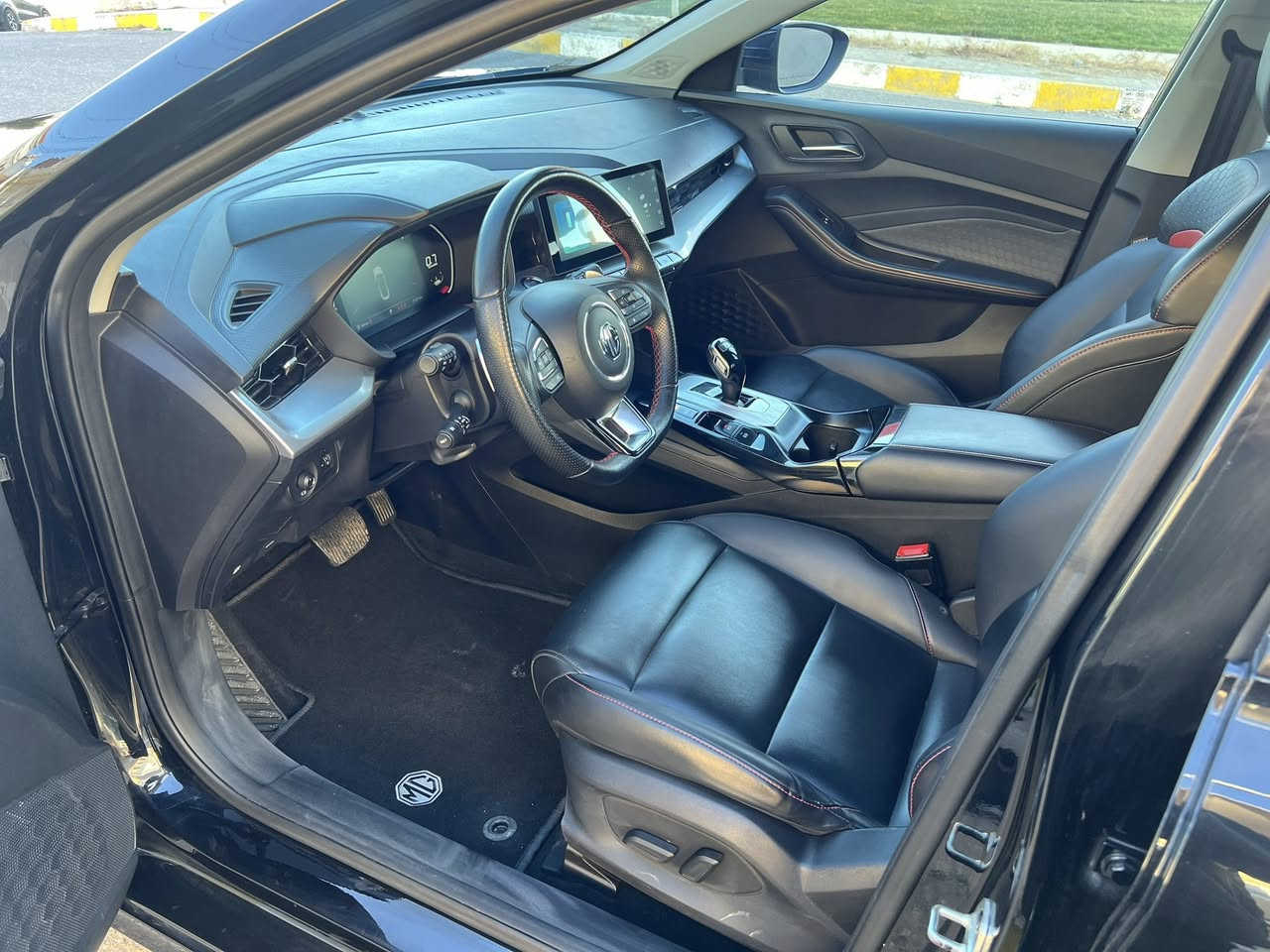 mg Gt luxury 2022 وارد خلیجی 
فول مواصفات زەمانی ٤ ساڵی شەریکەی ماوە

بێ سبوغ بێ تەعدیل سەیارەکی زۆر پاک و خاوینە 25000 کیلۆ مەتر رۆیشتووە 118$ 
0750 4900093
