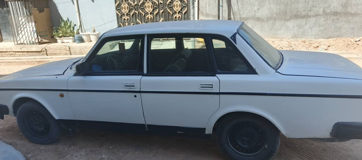 فولفو للبيع حجم ٢٤٠ رقم ألماني نجف مكينة وكير بلادي قبق أسود كابريته


**إذا كنت صاحب هذا الإعلان وتريد حذفه لأي سبب، رجاءا أرسل رسالة إلى الدعم الفني**