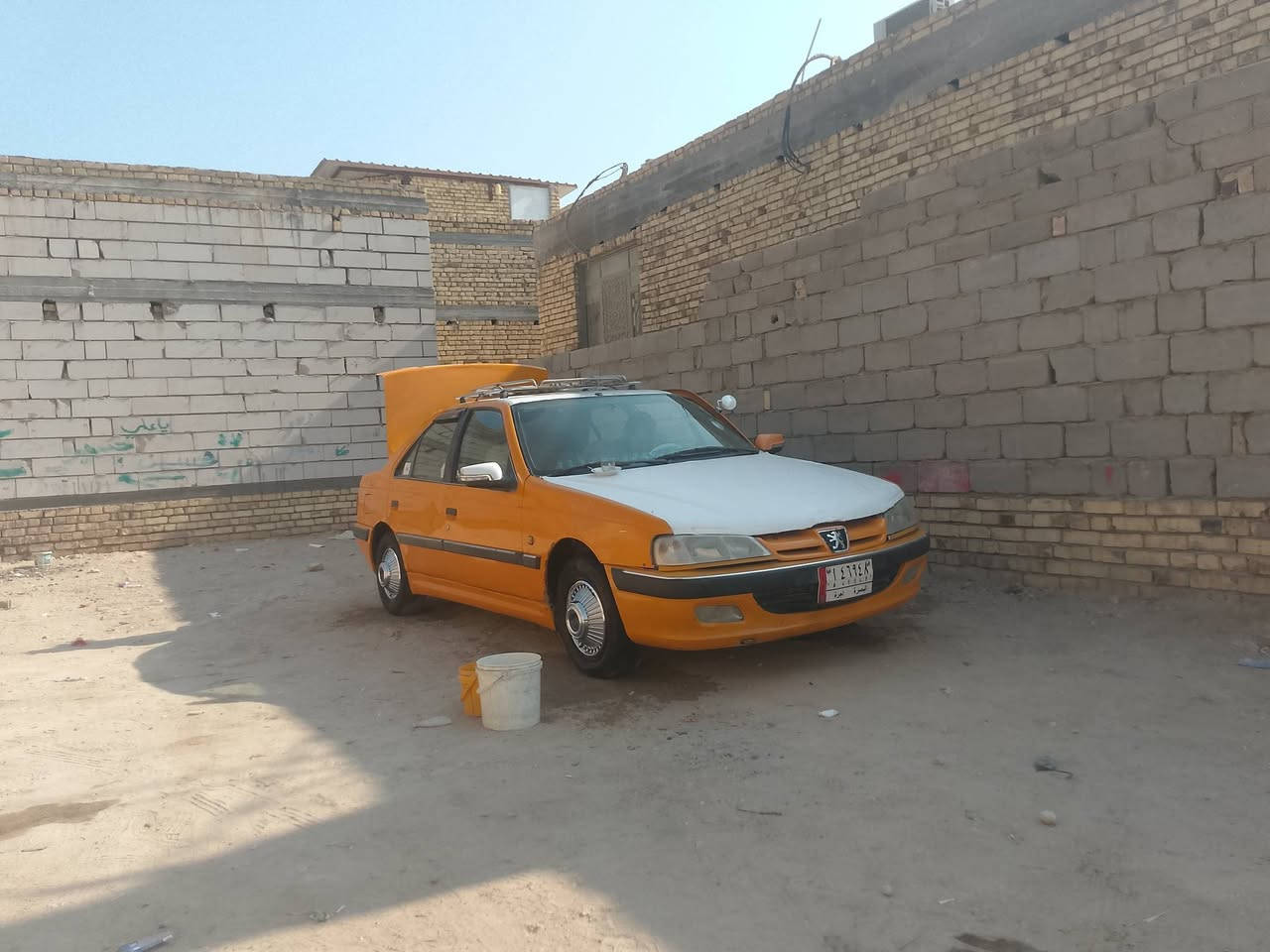 سلام عليكم من رخصت صاحب الكروب 
بيجو بارص موديل 2012
سياره مصبوغه 2018 
تبريد ثلج ثلج 🥶🥶🫆 
حداديه 80%
تايرات جدد 🪬 
كباات شوفر وغراضه وياه كلشي ما ينزل سله همات
سياره سنويه لل 2026
عليه هيئه وغرامات وراعيه بل بصره 
وكل شي يطيح من سعره وانه خادم  
سعر 28 وبيه مجال مكان ناصريه ***********
سيد عباس
