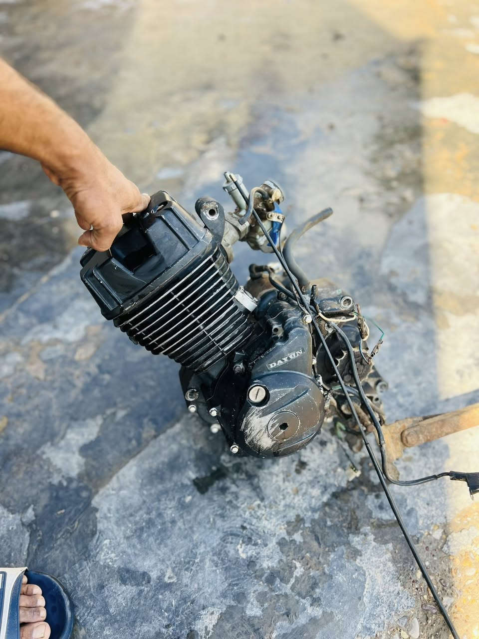 سلام عليكم، غراض دراجة دايوند للبيع والمحرك شغال وهذا رقمي ***********
