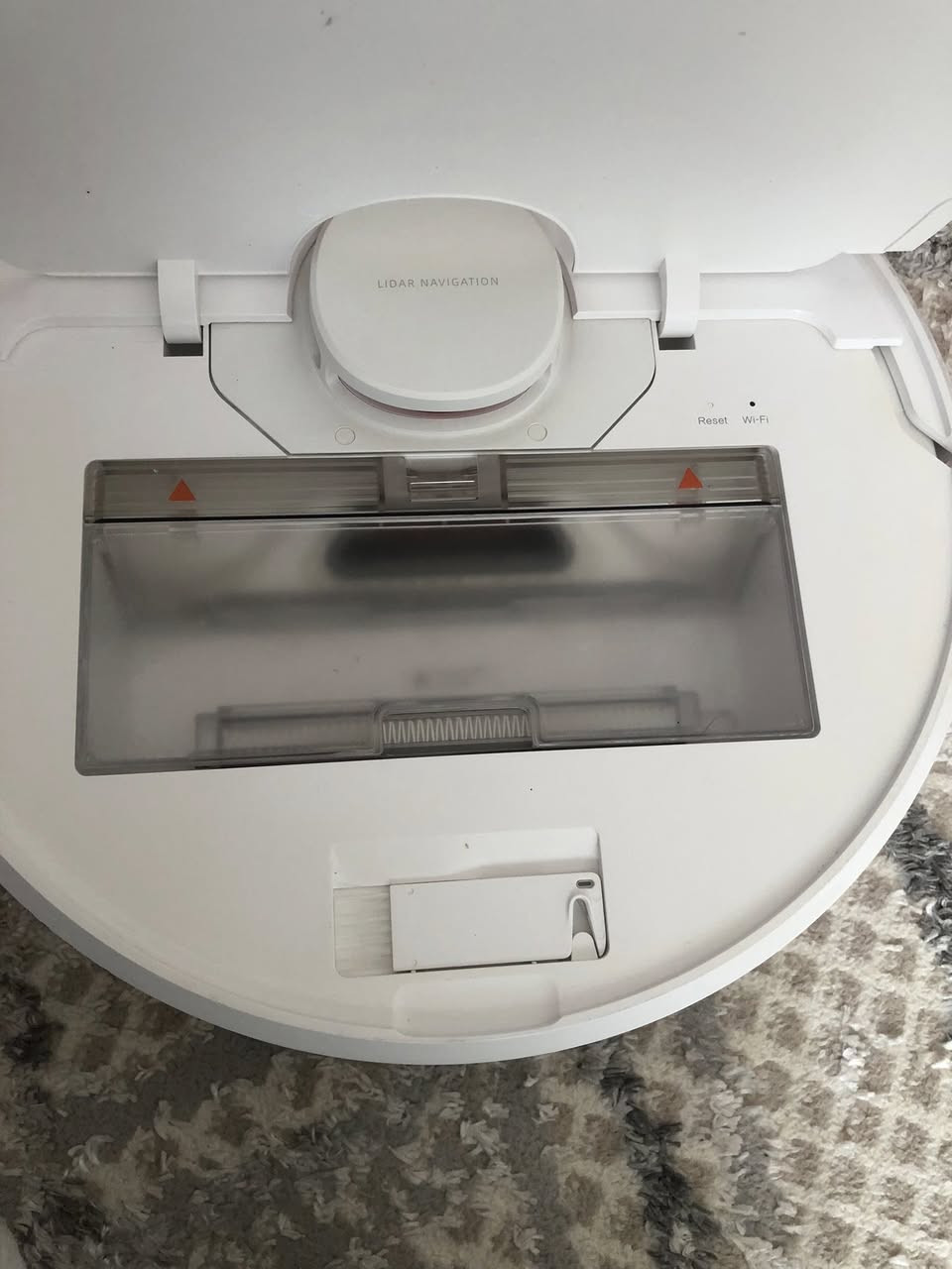 السلام عليكم اخوان 
مكنسة روبوت دريمي D9
للبيع اغراضها كاملة انطوني سعر و بالعافيه شغالة و كاملة 
*********** 
النظافة 99‎%‎
