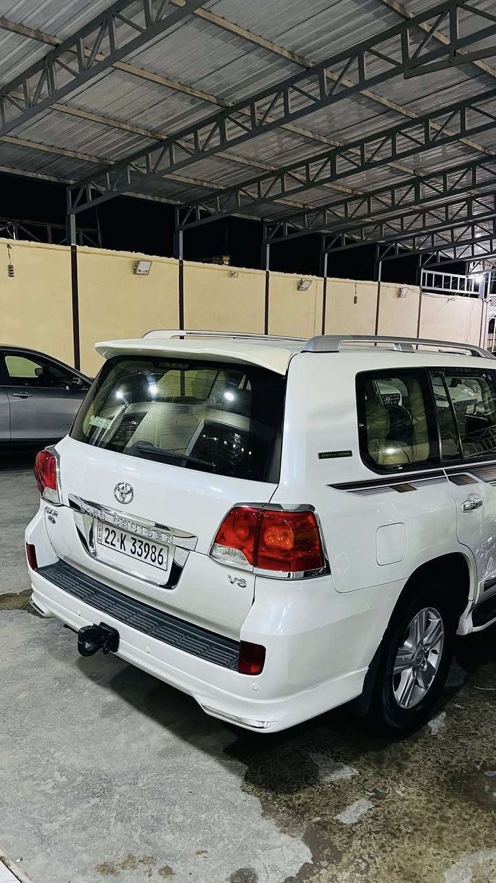 السلام عليكم
للبيع لادكروز 2013 فول مواصفات 

GXR_V6

بريم اصل 

فتحة

جلد

بصمة

دخول ذكي 

حساسات خلفية 

كامرةخلفية

شاشة كبيرة

ويل كب
 
رقم اربيل الجديد هزة جديدة

السيارة بسمي تريد مداور وكالة 

كفالة من الصبغ بيها بارد جاملغ خلفي كد اصبع

العنوان النجف

للستفسار 

***********
