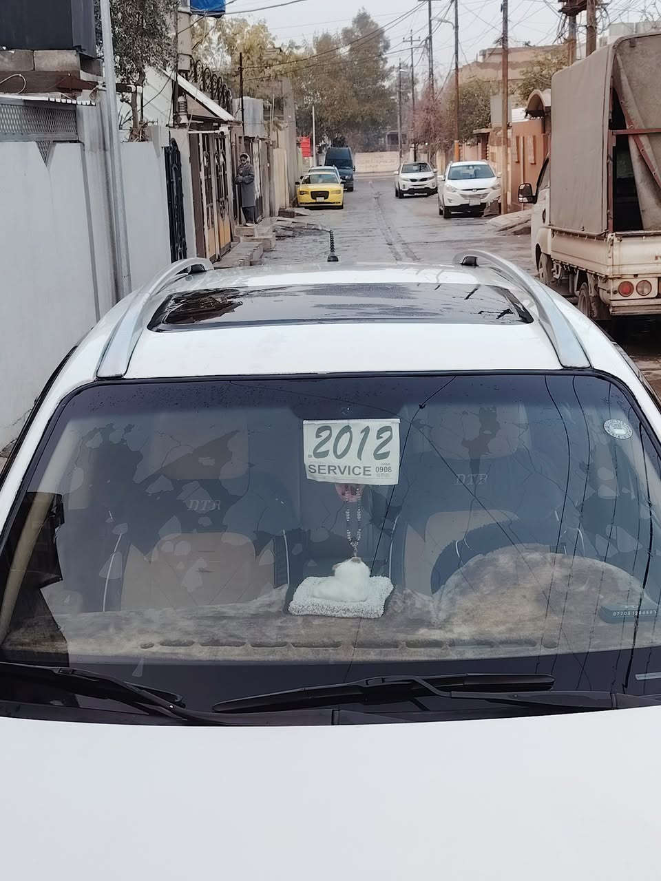 السلام عليكم ورحمة الله وبركاته
سنتافي موديل 2012، فول مواصفات، 1/1، محرك 4سلندر دوش المرغوب اقتصادي المحرك عمرتو رايمن محرك حيل اقتصادي جرس على 120 حقيقي السياره تاكيا بصفحه بل جة النفر اليساره بس راجعه شركه انطيك صفحه كامله بس شرط بدون كص تكم السياره بسمي رقم دهوك مسطره شرط التحويل سنويه هزه جديده سنويه 2030كابون جديد بسمي السياره 7راكب 3قطع تبريد شغال داخل التكوا ثلاجه تبريدالسياره تشغيل بصمه أبواب بصمه صندوق بصمه تحكمات ستيرن  كشنات كهربائي اشاير بلمري كلوز سرعه سياره مال جناي السعر 123العنوان موصل الايسر *********** الشراي يتصل
