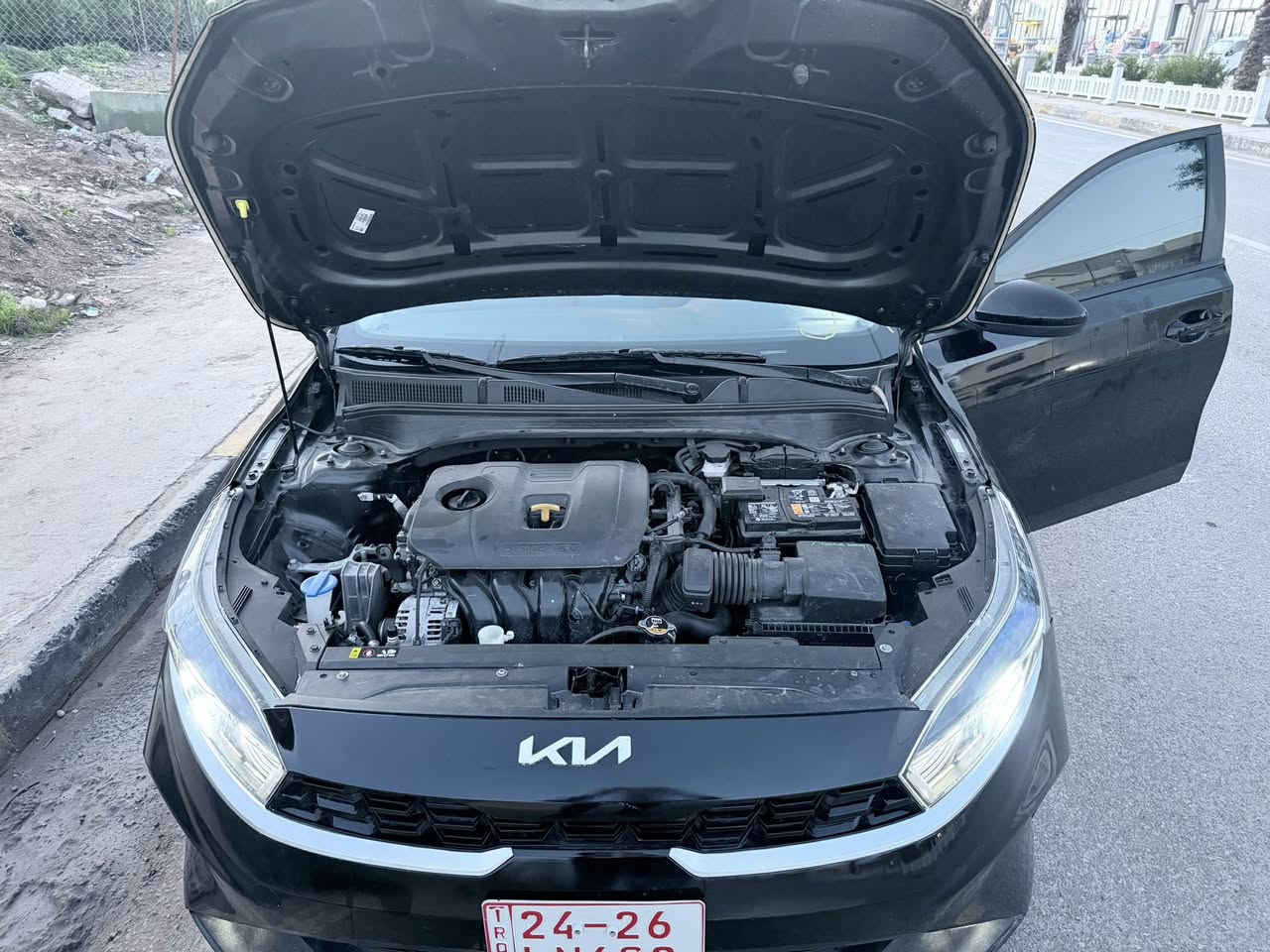 السلام عليكم 
فورتي للبيع مديل ٢٠٢٤ دخول جديد 
مكاني موصل ماشيه ٤١ ألف 
تتخرج باسم المشتري 
ضررها بوند فقط شرط بدون دواخل بدون ايرباك 
مواصفاتها نص فول رادار توقف ذاتي تحديد مسار قياده ذاتيه شاشه كبيره وبيها بارد ب جاملغ ع كد شبر 
السعر ١٣٥ قفل ***********
رقم الشاصي 3KPF24AD8RE821154
