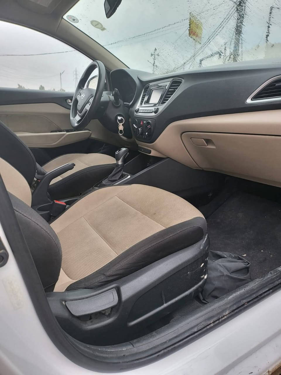 اكسينت 2019   جوار بارجةي هةية 
سي بارچةي بشتةوة  يةك جاملغ 
67هةزار  رؤيشتية.  پيشي. كةبسة  مالي دؤستة كير و مةكينة بة شةرت 
ژمارة.  ***********. بؤ زانياري زياتر پةيوةندي بكة أربيل, العراق
