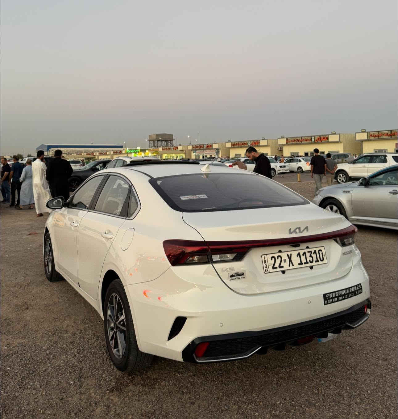 السلام عليكم.  
كيا كي ثري K3 موديل 24
تجميع الصين
فول  مواصفات

.
محرك 1500 دبل نوزل 
رقم اربيل  + تريد وكالة او تحويل 
 ماشية “ 29 الف 
 
🔴المواصفات 
✅️فتحة
✅️شاشه كامرة 
✅️تحكم ستيرن جهتين 
✅️بصمه 2 أبواب و بصمه تشغيل
✅️شاحن تايب سي شحن سريع 
✅️كير طياره 
✅️شاشه بالكير
✅️لايت لد زينون 3 عدسات متحركة + الخلفي هم لد متصل 

✅ أشاير لكزس️ متحركة 
✅المري الجانبية بيها ️اشاير + هيترات 
✅️صندوك ذكي بصمة ( يفتح عند الاقتراب )
✅️سايد بريك بصمة
✅️أوتو هولد (auto hold)
✅️درايف مود 4 وضعيات
✅️(sport+eco+smart+comfort)
شاشة عداد دجتل 
وبيها بعد مواصفات 

السيارة كفاله عامه ما عدا ملاحضات بسيطه كلش

للأستفسار اكثر التواصل على وتساب
***********
مكان السياره البصرة. كرمت علي . سكن المطار📍
