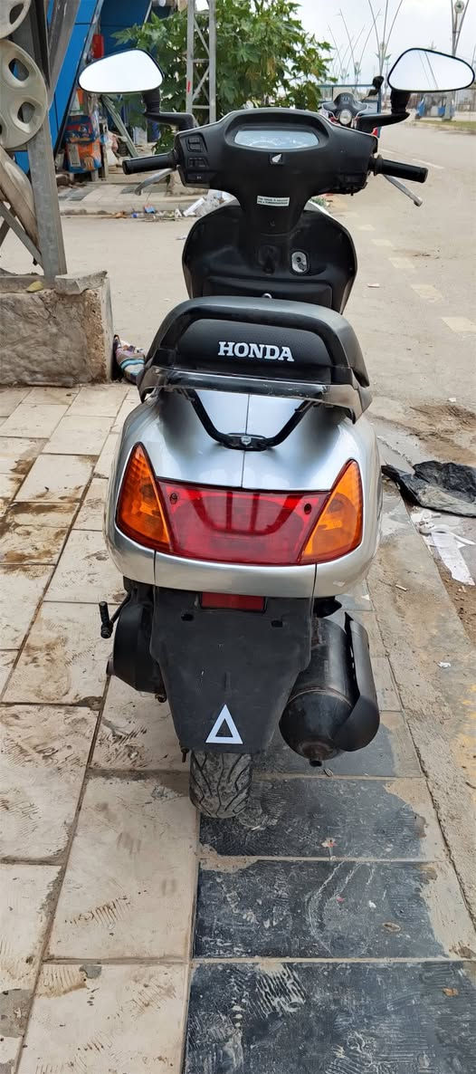 سلام عليكم ورحمه الله وبركاته
دراجة سبيسي للبيع ياباني  الدراجة خير من الله مكينه ناعمة كهربائيات كلها شغاله محركة نظيف وما بيه اي نقص العنوان واسط قظاء النعمانية قرب اسواق اولاد مسلم    رقم الهاتف  ***********
السعر 650 وبيه مجال
