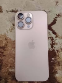 ١٦ برو ماكس للبيع نضافة ١٠٠٪  ١٤٠٠ الف  للتواصل07810681479