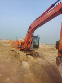 حفارة فايف • موديل ١٩٩٩ • جاهزة للشغل