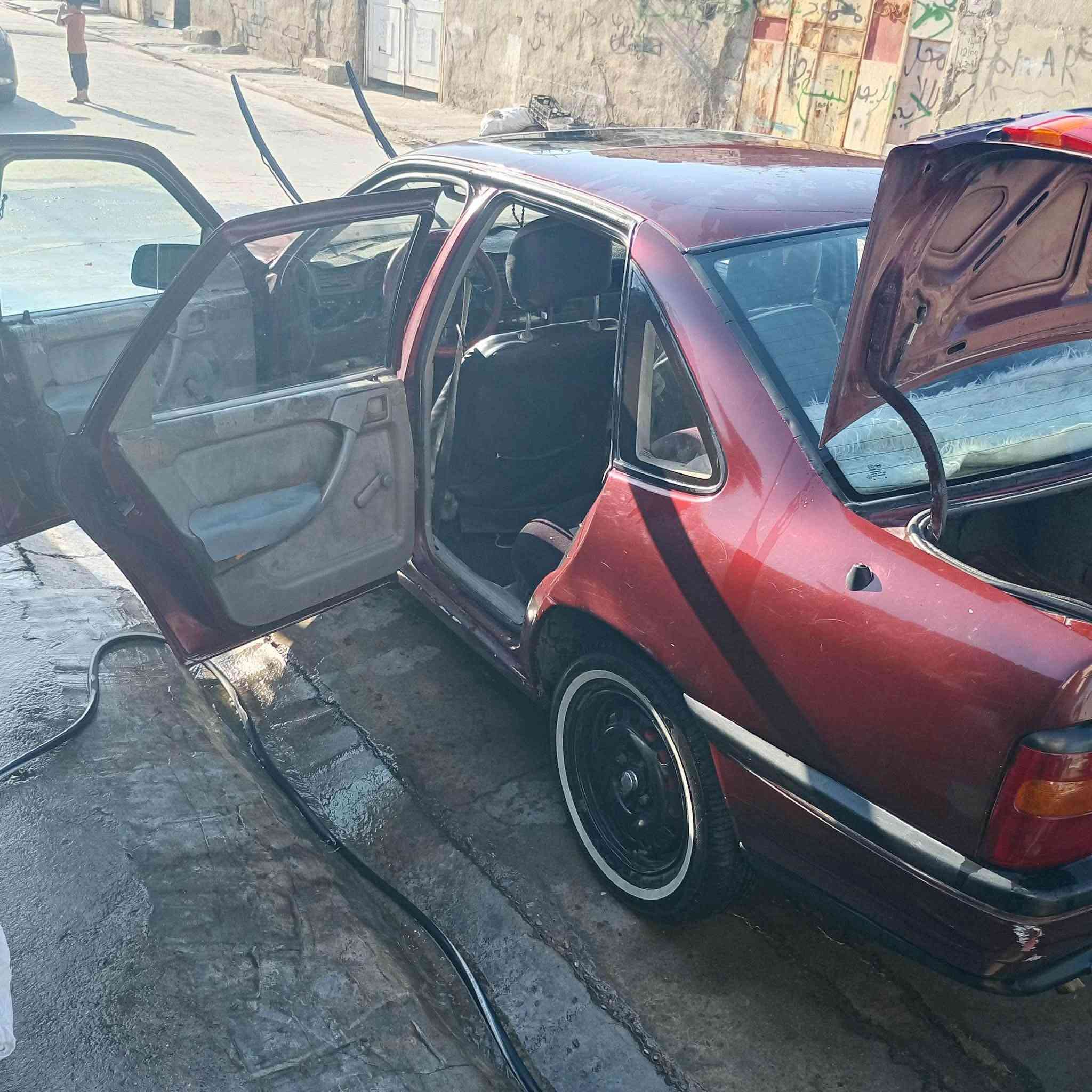 اوبل البيع موديل 92 نضيفه فول  اي شي مابيه لا صبغ ولا معجون ولا خياس مابيه محرك 18 نضيف  دواخله نضيفه تايرات جديد سنويه بيه احد 2028 معه دفتر بانزين بيه هاذا رقم ***********صاحبه لان اني مكلف بل نشر  سعره ٣٧ ورقه بيه مجال شي قليل
