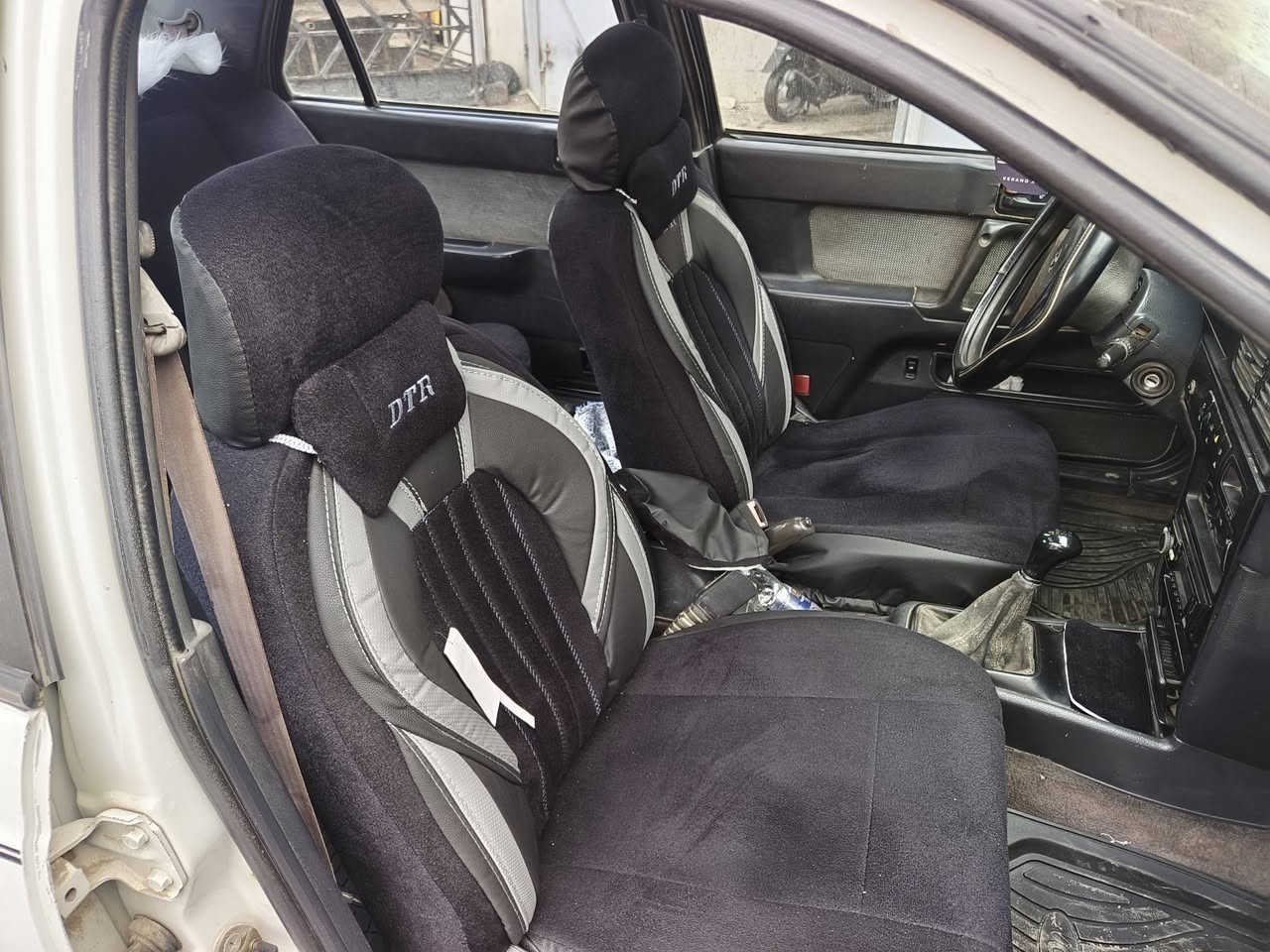 السلام عليكم هونداي النترا للبيع السياره حلوه وما نقصها اي شي رقم جديد مكينه كير نضيف بيع او معارضه حسب القناعه السعر 30 وبيها مجال لي شاري 
الاتصال ***********
