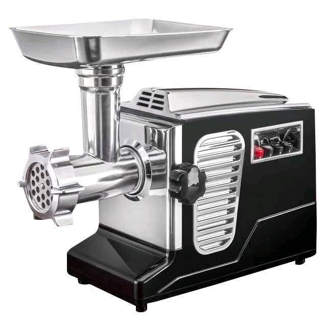  مثرامة لحم من نوع باورماكس، بجودة عالية وقدرة 2000 واط. تحتوي على شفرات من الفولاذ المقاوم للصدأ ووظيفة العكس لتسهيل العملية. المثرامة تجي مع ثلاث شفرات مختلفة وتقدر تستخدمها في تحضير أنواع متعددة من الطعام، مثل النقانق والكبة. الجهاز جديد وبعلبته الأصلية.