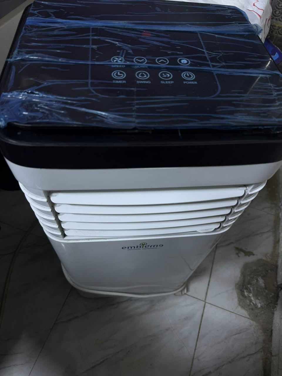 سبلت يخبل  بارد جداً بس اريد اعزل المكتب  ماخذتة والله ب٣٥٠بعدة جديد الله شاهدد حيل قليل شغلته


**إذا كنت صاحب هذا الإعلان وتريد حذفه لأي سبب، رجاءا أرسل رسالة إلى الدعم الفني**