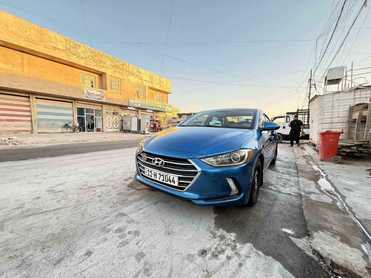 سلام عليكم
النترا مديل 2017 وارد امريكي حادث بس بنيد بدون دواخل كفاله لا شاصي ولا لغد فول من عده الفتحه سياره جديده ماشالله 🧿مواصفات 
بصمه تشغيل 
بصمه ابواب 
رادار امامي وخلفي 
رادار جانبي 
كامره 
كشنات تتفئه تبريد 
مكينه دوش 
كير اي تي 
تبريد ثلج 
سياره خير من الله 🪬
مكان السياره بغداد اتصل وبيك خير ودلل ***********
