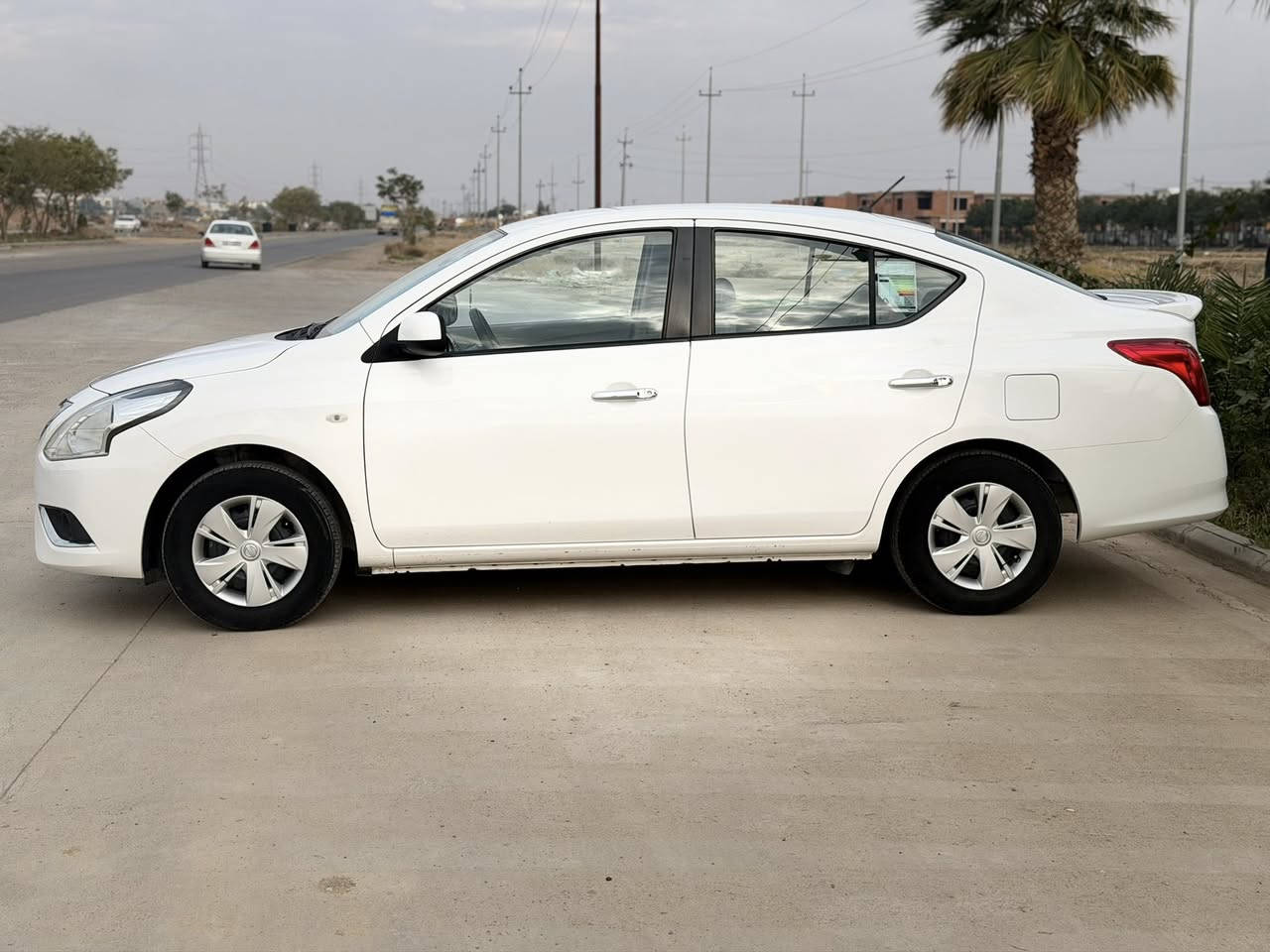 سلام عليكم 
نيسان صني هندي بليته زركه 
2020 
78K
السياره جاهزه من جميع النواحي و  على وضع الشركه 
السونار مرفق بالمنشور 
مكفوله من صبغ وبارد او تبديل 
السنويه جديده وباسمي تريد تحويل تريد وكاله حاضر اني 
السعر المطلوب ١١٦$ وبي مجال بسيط 
مكان السياره ديالى خانقين 
***********
