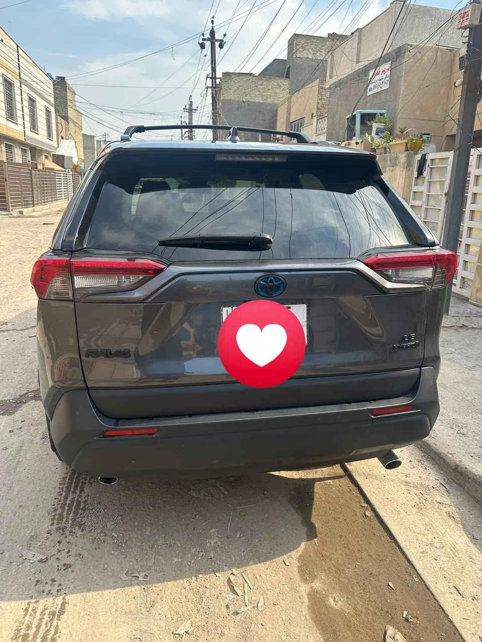 رافور 2024 هايبرد ماشيه 21 الف امريكي رقم بغداد بسمي  حادثها دوسه خلفيه وتبديل باب نفس لون اصلي بلا صبغ وصبغ جاملغ خلفي سيارة دفع رباعي خير من الله مواصفات ثلاث انضمة قيادة تبريد قطعتين حساس جانبي رادار سعر 205 بيها مجال ***********

