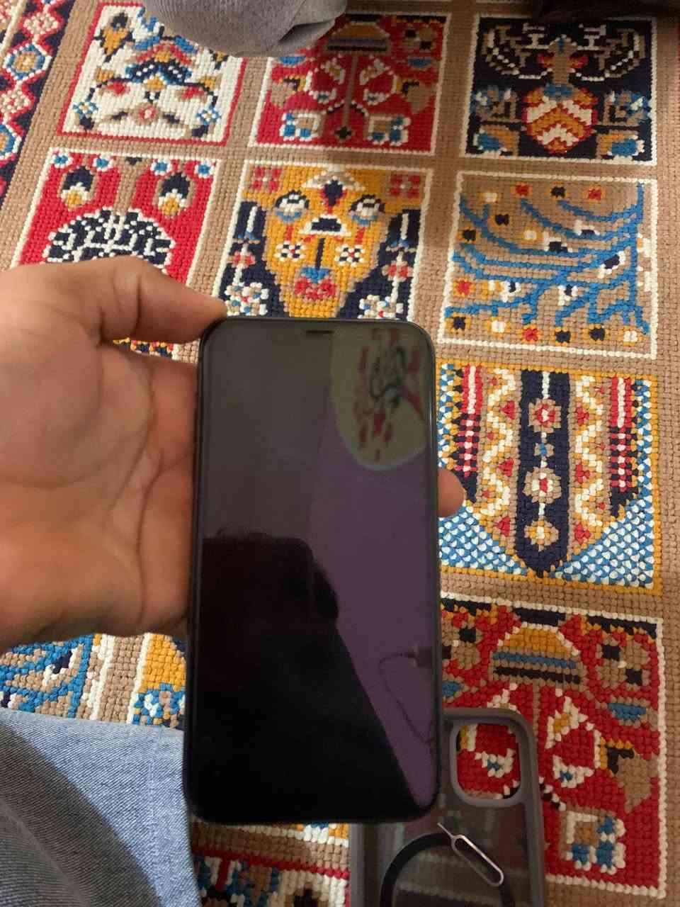 ايفون 11 نضيف ومابي زلخ مثل ما مضح بل صوره السعر خاص رقمي *********** موجد وتساب + ماسنجر
