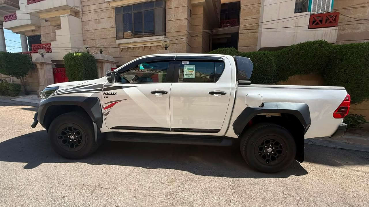 السلام عليكم بيكم GR سعودي 2024 فول مواصفات 
السياره مكفوله بيه ملاحظة وحدة بل السونار بارد  
ماشية السياره 72.220 
سعودي ام المنفاخ دبل سنتر لوك 

مواصفات 
بصمه تشغيل بصمه ابواب 
تحكامت استيرن 
شاشه اندرويد اوتو 
كشنات تبريد 
تبريد قطعتين
تبريد بيانو  
كامره خلفيه 
حساسات امامي خلفي 
لايت زنون عدسه 
السياره سعوديه 
مكانها بغداد الكاظمية 
*********** 
*********** 
السعر 420 ورقة 
 
ملاحظة الفيديو والسونار موجود ويه الصور

