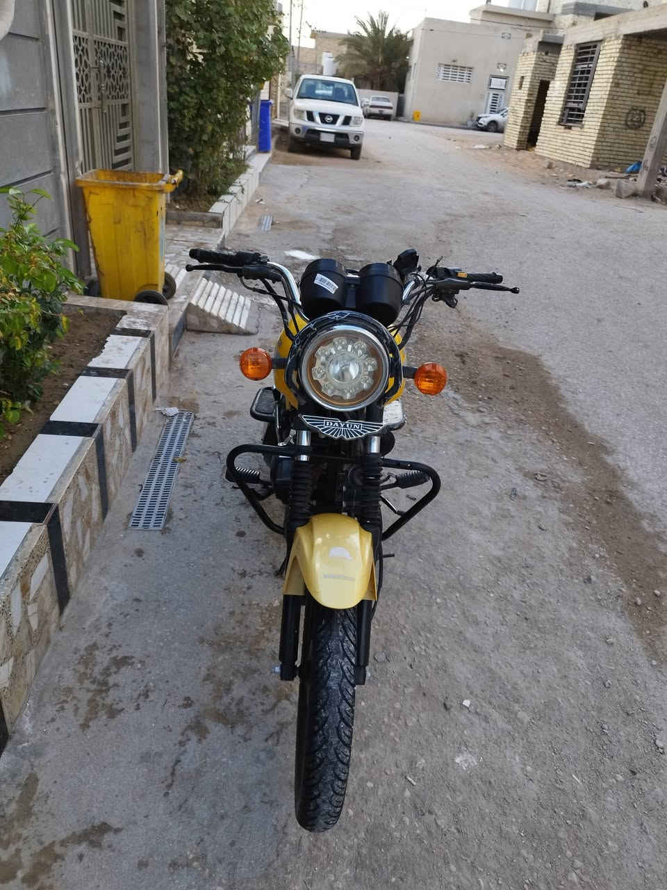 السلام عليكم ديون نفخ اوراق أصولي  موديل 2022مكينه 150 الدراجه كفاله عامه مابيه اي نقص الدراجه جاهزه من كلشي كهربائيات كلهه شغاله 💛***********💛
