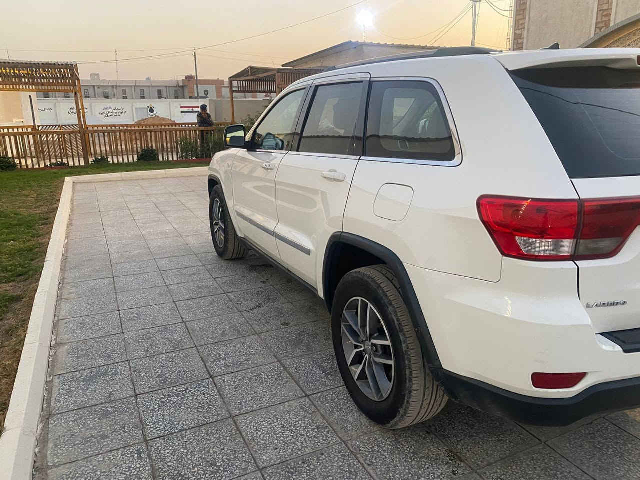 جيب لاريدو كلين موديل 2011
سياره نضيفه مكفولة من الصبغ والضربه رقم بغداد

السعر 165 وبيهه مجال السياره مكانهه الغزاليه

الرقم ***********
