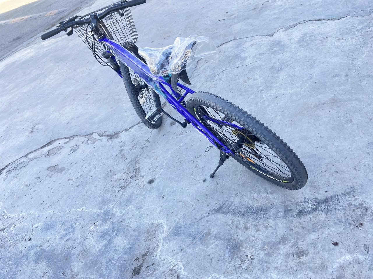 بۆ فرۆشتن  زۆر پاکە  
سعر ٨٠هەزار


**إذا كنت صاحب هذا الإعلان وتريد حذفه لأي سبب، رجاءا أرسل رسالة إلى الدعم الفني**