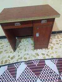 ميز دراسة • ثلاجة كونكورد • تخت نفر