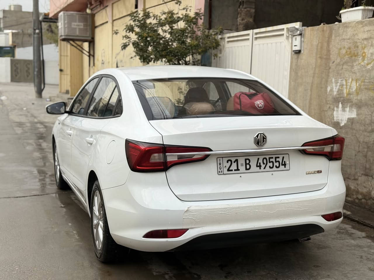 سلاموعەلەیکوم MG5سوچ بۆفرۆشتن مۆدیل 2024سبوخ چوار نوختەی پێوەیە لەگەل کەمیک قەلەمکاری سەیارەکە 24000هەزار رۆشتوە مالی دۆستە سەیارەکە هی مەعرەز نیە هی مالە سعری ١١٠وەرەقەو مەجالیشی تێدایە شوێن کەلار رەقەم تەلەفون ***********
