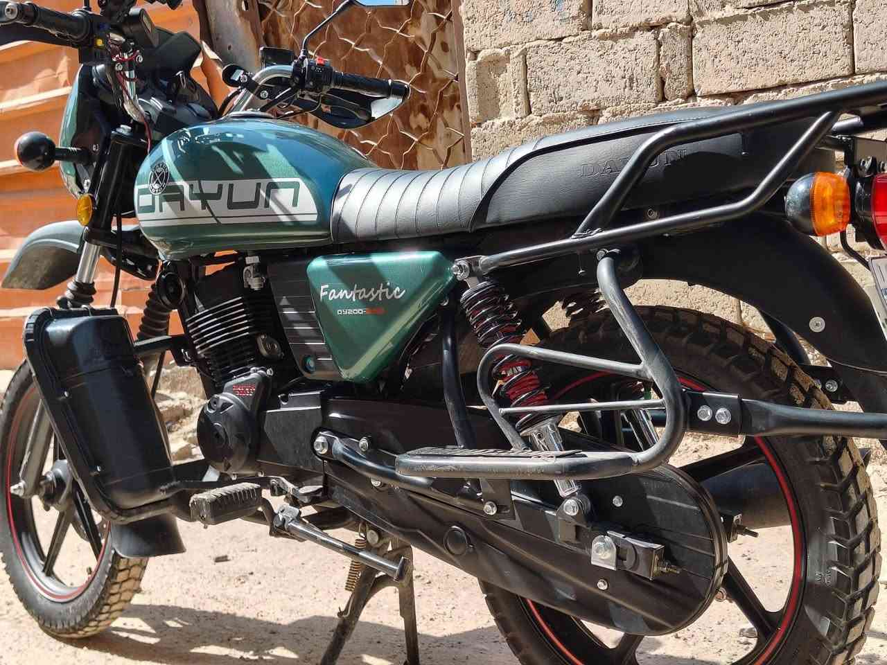 السلام عليكم دراج🏍دايون
*********** بي واتس

جبلي 2026
رقم اربيل 
دراجه زيرو 
ماشيه11الف
بعدهي عله وضع الوكله
كامله مكمله بيه درع ابو الجيوب الصلي
الدراجه بسمي تحويل اي يوم يعجبك 
ماكان المحموديه
سعر 2700 وبي مجال
