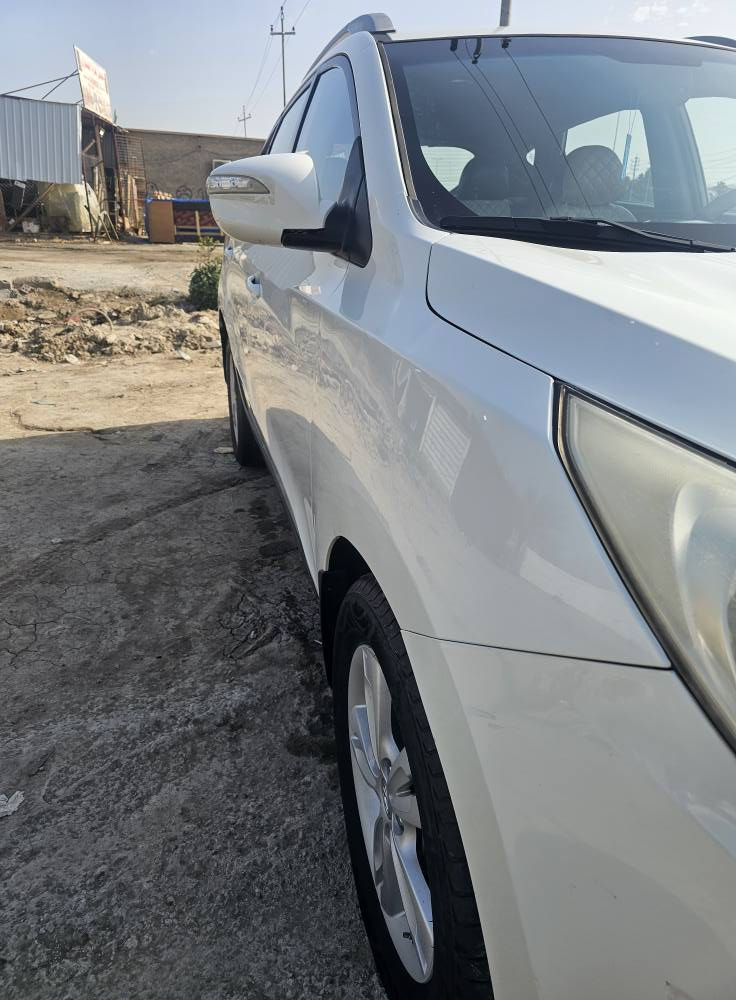 توسان موديل 10 رقم سليمانيه بأسمي بيها بارد فقط بدون قطرة صبغ  حداديه تبريد ثلج غرفه نظيفه سنويه مجدده ل 31. السعر 25 وبيها مجال مكاني الحله
للاستفسار *********** /***********
