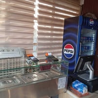 مطعم كامل للبيع شرقي وغربي شوايه كص  شوايه دجاج طباخ شرقي كبير ٣عيون ك...