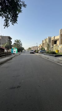 دار للبيع سنه ألبناء 2015 مساحه 240 م واجهه 8 م نزال 30 م   يحتوي على ...