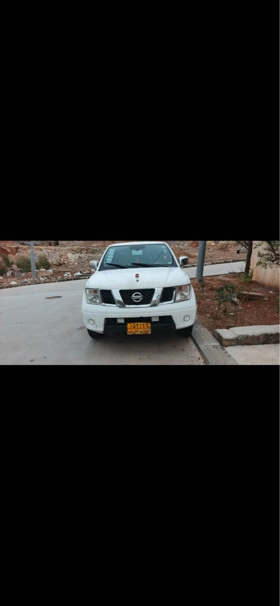 ناڤارا ٢٠١٤ سەیارەیەیكی تابڵیت پاك و جوانە مەكینەی بەتەیە زۆر بە هەڵمەتە گیڕ ئۆتۆماتیكە چوار تەیەی لۆك عەسڵی پاتری لۆك ڕۆنی تازەیە هەموو گیانی بەشەر بەناو ناكریت خرامەوئەوەلیات بەشەرت مووس بڕانەوە بەشەرت زۆر پاكە ماڵی دۆستە سەعری ٦٥ وەرەقە و مەعامەلەی برایانە 
***********  
سلیمانی السليمانية, العراق
