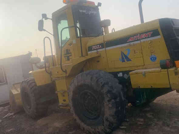 السلام عليكم شفل كاوسكي حجم 70 موديل 2000 مامفتوح رقم واسط مشروع وطني باسمنا موجود في بغداد للاتصال ***********
