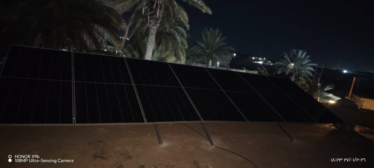 نحو القمة بثقة وإصرار.أنطلقت فرقة مكافحة الظلام والتصحر  لأداء مهامها
شركه التساهل للطاقه الشمسيه 
شمعة #مضيئة #لجميع           #الاماكن #المظلمة 
عملنا اليوم  الثلاثاء في تاريخ 2026/1/27
 تم بفضل الله تجهيز منظومة طاقه شمسية المنزل الاخ متعب علي عليوي قرية البو هيازع محافضه صلاح الدين   
 شايف الف خير  
ضمن الرقعه الجغرافيه ا لمحافضه صلاح الدين   تجهز المنظومة المنزل  ب 15انير   نهاراً بالاضافةالى 15 انبير  ليلاً 
مكونات المنظومة: 
🔵 الواح الونجي 650واط  ذات كفائة عالية.  
.  بضمان 15 سنه

الانفيرتر الاول الغني عن التعريف

🔵جهاز انفيرتر نوع ايتل حجم.6كيلو,(27انبير) بضمان 2سنه
🌎 بطاريات  اليثيوم    15كيلو  اي سي بضمان 5سنه البطاريه الأولى في العراق. بضمان خمسه سنوات 
🔵قواطع dc وجوزات ذكية.
  مع أسلاك خاصة بالطاقة الشمسية
🔵الهيكل المعدني مصنوع من حديد ثقيل مغلون ضد الصدأ وبسمك 2ملم  فعلي. 

صيانة دورية بامهر الفنين الصيانة دورة سنة كاملة مجانية 
فريق مختص للاستشارات المجانية والتوعية للمنضومات.....

شركة التساهل للطاقة الشمسية قضاء الحويجه 

العنوان:
قضاء الحويجه بصف سيطره الدبس مقابل ملعب الرستم طريق الحويجه العباسي  

للحجز والاستفسار الاتصال على الأرقام التالية :

فيصل ***********
***********
حجي عطاالله ‭0770 102 2401‬

#لونجي -ثقة-آلاف-من-المستخدمين

فيصل عوفي مدير قسم الشؤن الفنية***********
واتس اب 📱***********
