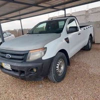 فورد رانجر  موديل 2013  رقم بغداد كير عادي  تو ويل  بانزين للتواصل : 0...