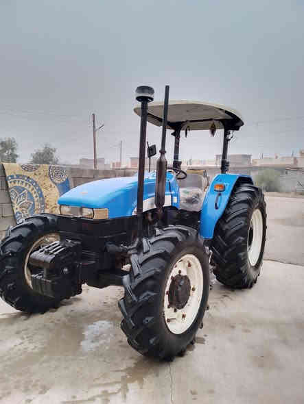 السلام عليكم للبيع نيوهلند 2011 رقم ديالى بسمي المكان ديالى للاتصال فقط ***********
