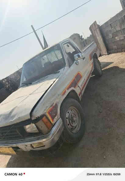 السلام عليكم للبيع بيكم تيوتا كير ومحرك وشاصي رقم انبار اصفر بيهه وكاله خاصه موديل 87 العنوان واسط الزبيديه سعر ١٨وبيهه مجال***********
