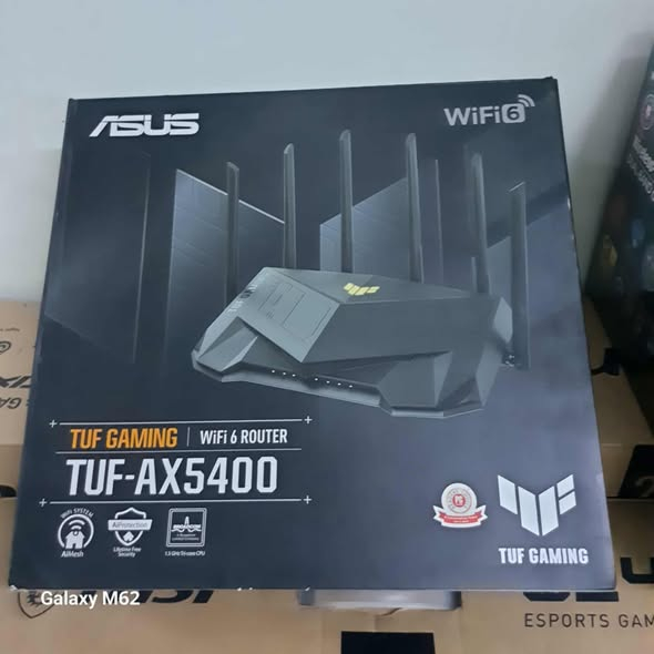 تحية طيبة زبائننا الكرام 

عروض جديدة 

متوفر راوتر نسخة أحترافية Gaming Routers 

1. ASUS TUF Gaming AX5400 WiFi 6 Router (TUF-AX5400)

 هذا من سلسلة TUF GAMING ويدعم WiFi 6.

السعر 135 ألف

2. ASUS RT-AC86U Wireless-AC2900 Dual-Band Gaming Router

 هذا من سلسلة RT-AC ويدعم WiFi 5 (AC).

السعر 65 ألف

للحجز مراسلة عل البيج فقط متوفر توصيل 

 الميزات العامة لهذه الراوترات مقارنة بالراوتر العادي:

1. Wi-Fi عالي السرعة:

الأول (TUF-AX5400) يدعم WiFi 6 الأحدث، بسرعات أعلى وتغطية أفضل.

الثاني (RT-AC86U) يعتمد WiFi 5 بسرعة AC2900.

2. استقرار في الشبكة: مكونات عسكرية (TUF) تعطيه عمر أطول وتحمل حرارة وضغط التشغيل.

3. تقليل الـ Lag: فيه Game Accelerator أو Adaptive QoS اللي يخصص سرعة النت للألعاب قبل أي تطبيق ثاني.

4. أمان أقوى: مدمج فيه AiProtection من Trend Micro لحماية الشبكة من الاختراقات.

5. نظام AiMesh: يمديك تربطه مع أجهزة ASUS ثانية لتوسيع الشبكة (Mesh System).

6. هوائيات قوية: موجهة لتغطية البيوت الكبيرة أو بيئة الجيمينغ.


**إذا كنت صاحب هذا الإعلان وتريد حذفه لأي سبب، رجاءا أرسل رسالة إلى الدعم الفني**