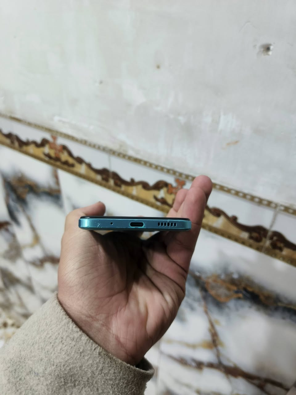 السلام عليكم جهاز للبيع ريدمي نوت 11E ذاكرة 128 رام 6 مبدل شاشه اصليه بدون ملحقات نضافته موضحة بالصور سعرة 75 الف مكاني هاشمية ***********
