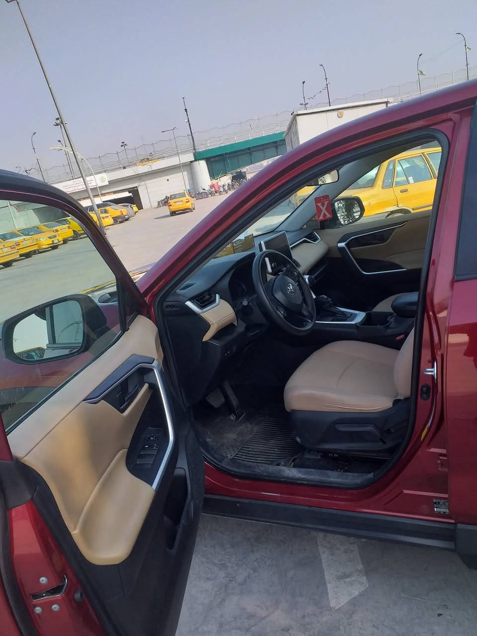 راف فور  LE  2023  دخول جديد بيع أو مراوس السيارة مكفولة بدون صبغ بدون تبديل
مرقم جاهز رقم بغداد 
محرك ٤ سلندر ٢٥٠٠
تحكمات ستيرن  جهتين 
هاند بريك دكمه 
ماشية ٦٥ الف
قطعتين تبريد 
٣ وضعيات قيادة
وبعد هاي مواصفات LE
السيارة مكفولة بدون صبغ بدون تبديل
بيهه تقرير مياه أمطار بسيط
السيارة شغالة من امريكا
السعر 226  بيهه مجال بسيط  
موبايل  ***********  ابو طيبة /الكاظمية
