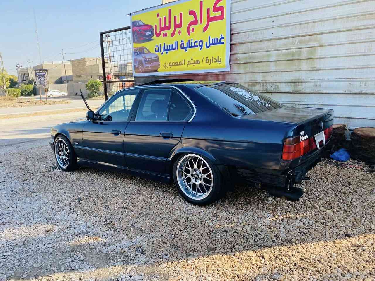 السلام عليكم بي أم 540i اصل موديل ٩٣كير عادي مكينه وكير جدد حداديه امامي وخلفي جديد تخم تاير جديد فول مواصفات دبل جكمجه دبل ايرباك فتحه سلايت كشنات ام حاويه اكسل قفل برمجه هدرز كزوز طلقات سياره قويه السعر ٦٨ المكان حله حي العسكري للاستفسار ***********
